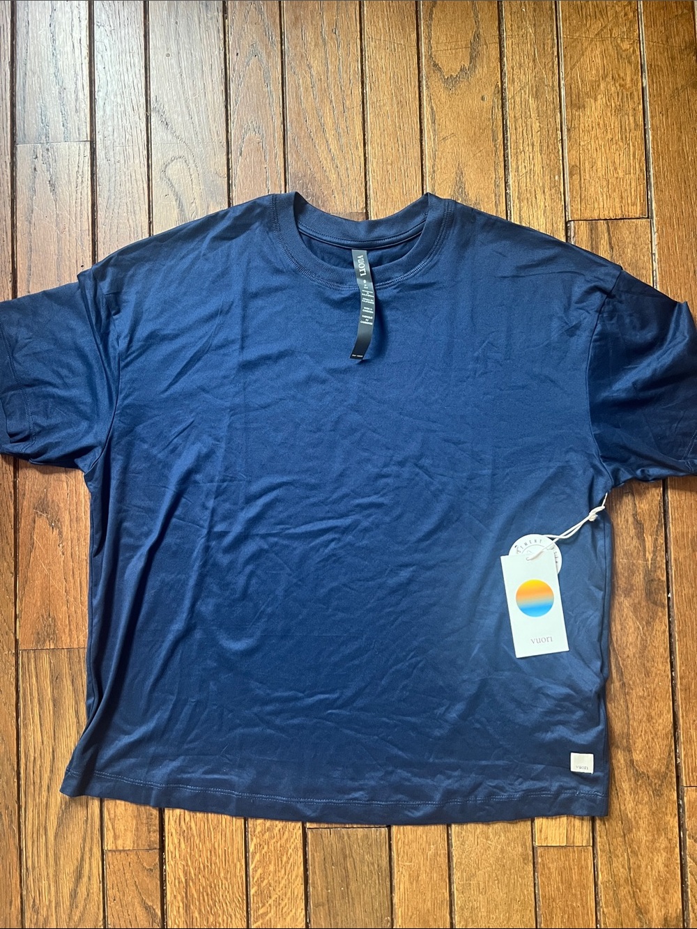 Vuori Blue Coast Navy Blue Energy Tee Short Sleeve Size XS NWT NEW WITH TAGS